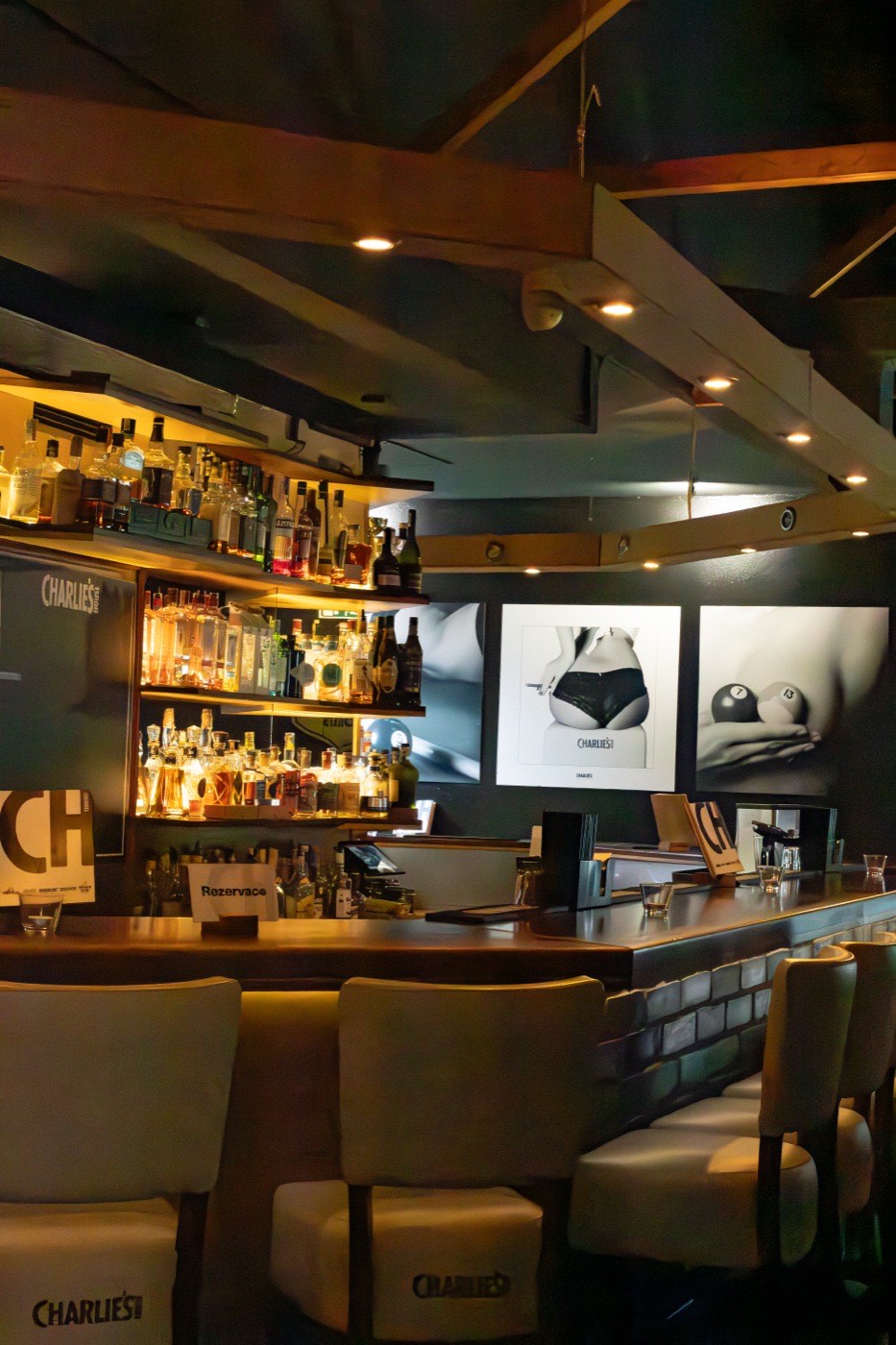 Charlie's House cocktail bar